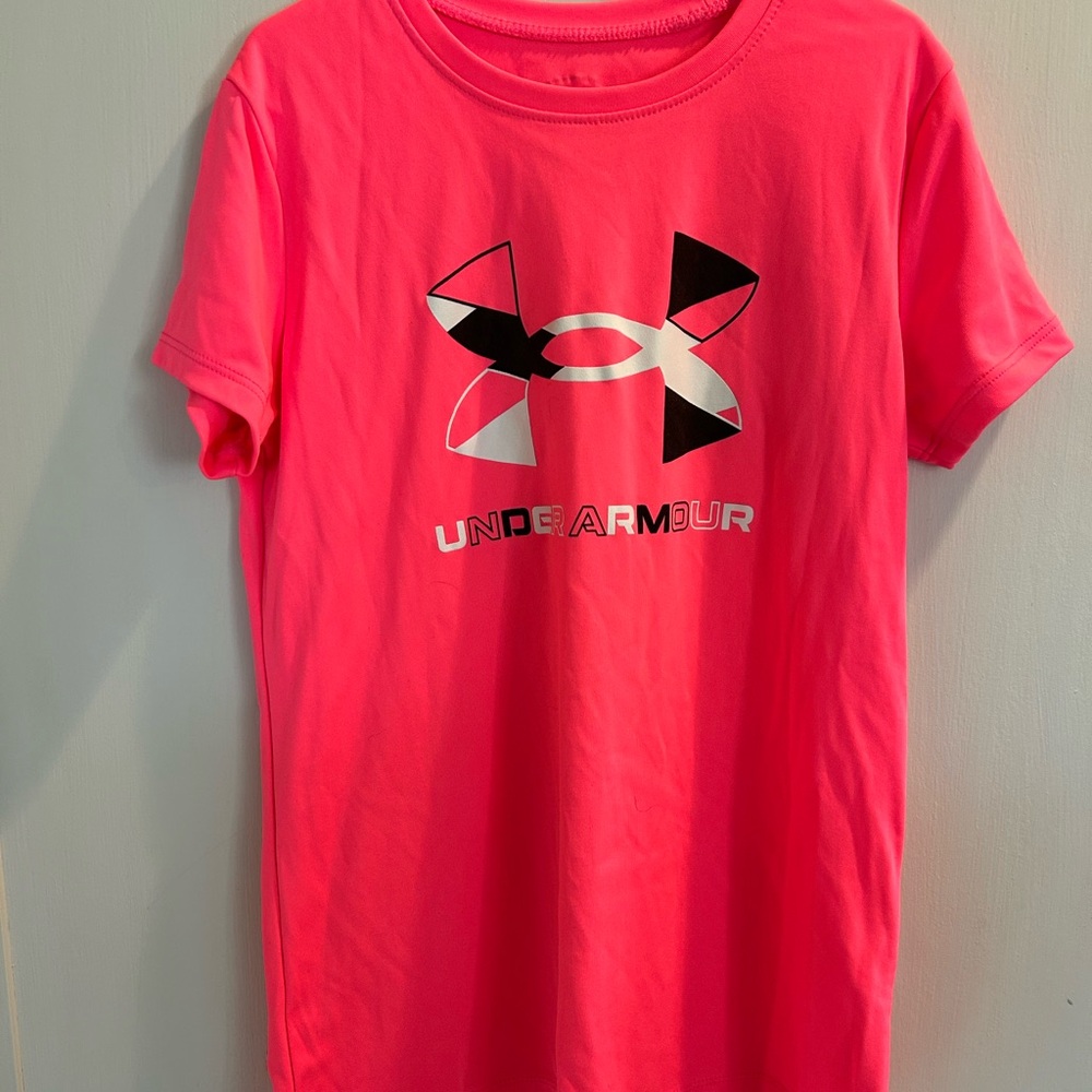 Girls Under Armour Vivid Pink HeatGear Shirt